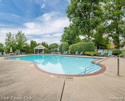 A-7 - 408 Fox Hills Drive S, Condo with 2 bedrooms, 2 bathrooms and null parking in Bloomfield Twp MI | Image 2