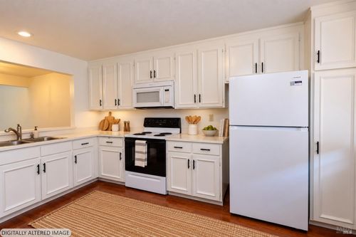872 Arlene Way, Novato, CA, 94947 | Card Image
