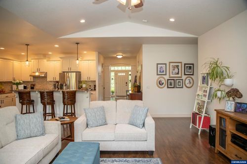 2921 Butterfly Ave Nw, Salem, OR, 97304-5503 | Card Image