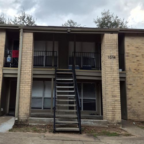 a-1014 Gunnison Street, Sealy, TX, 77474 | Card Image