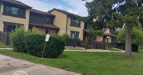 5278 Somerset Lane S, Greenfield, WI, 53221 | Card Image