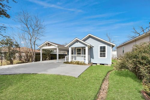 215 E Saint Charles Dr, Crosby, TX, 77532-2693 | Card Image