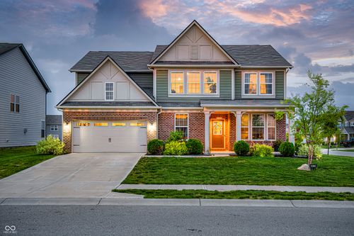 2475 Copperstone Dr, New Palestine, IN, 46163-8030 | Card Image