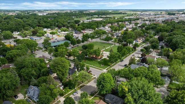 723 3 Rd St Sw, House other with 5 bedrooms, 3 bathrooms and null parking in Willmar MN | Image 5