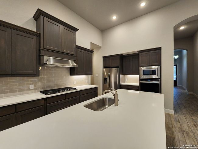 1113 Carriage Loop, House other with 4 bedrooms, 4 bathrooms and null parking in New Braunfels TX | Image 12