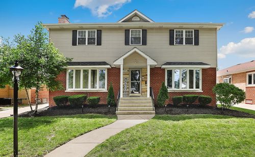 9352 S Ridgeway Ave, Evergreen Park, IL, 60805-1834 | Card Image
