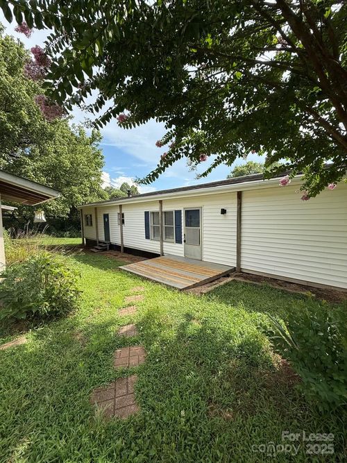 4352 Mcgee Dr, Granite Falls, NC, 28630-8607 | Card Image