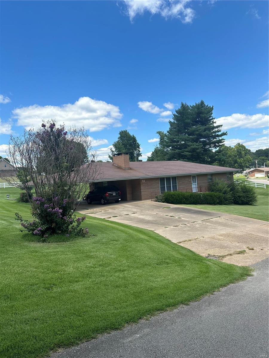 Plum St, Doniphan, MO 63935