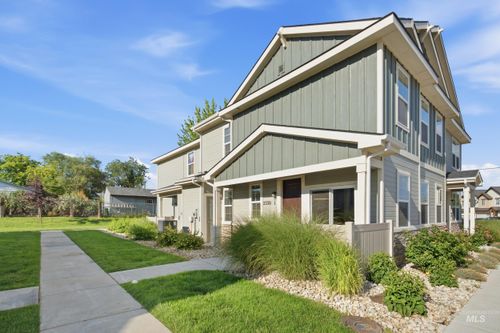 1-2330 E Spice Loop, Nampa, ID, 83687-2430 | Card Image