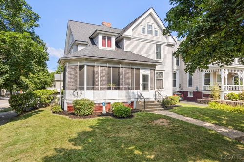403 Finch St, Adrian, MI, 49221-2306 | Card Image