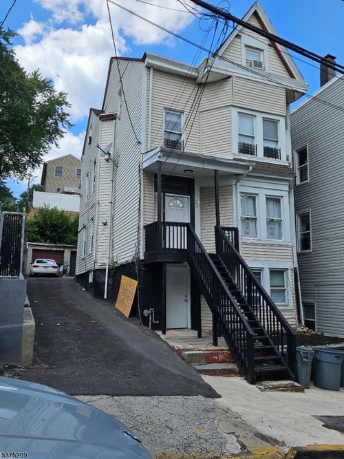 131 N 3rd St, Paterson, NJ, 07522-2364 | Card Image