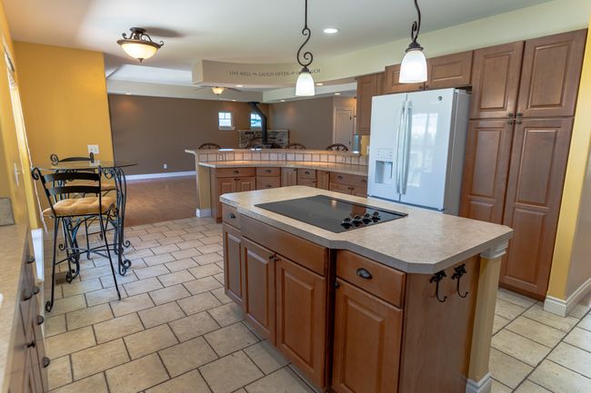 2198 Crested Wheat Loop, House other with 3 bedrooms, 4 bathrooms and null parking in East Helena MT | Image 13