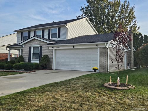 15599 Stockton Dr, Clinton Township, MI, 48038-2675 | Card Image
