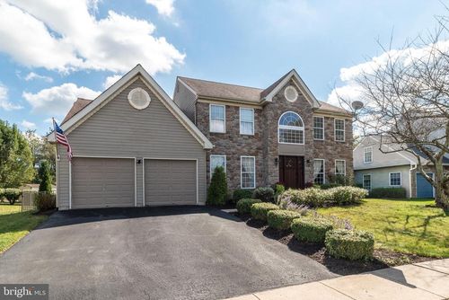 3975 Amberton Ct, DOYLESTOWN, PA, 18902-1244 | Card Image