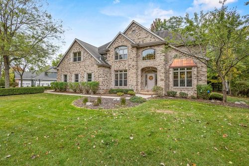 997 Thornberry Creek Drive, HOBART, WI, 54155 | Card Image