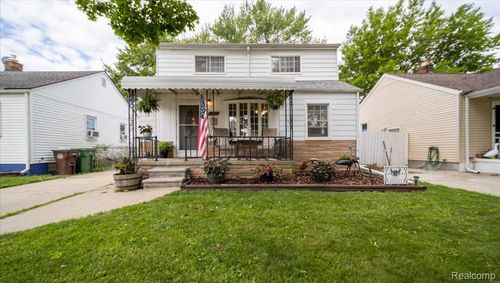 13458 Poplar St, Southgate, MI, 48195-2450 | Card Image