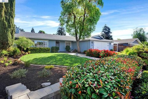 2264 Stonebridge Rd, Livermore, CA, 94550-6545 | Card Image