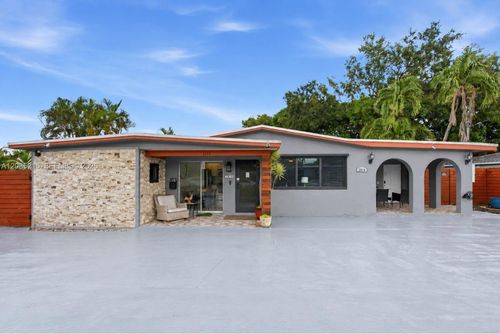 2616 Ne 6th Ave, Wilton Manors, FL, 33334-2502 | Card Image