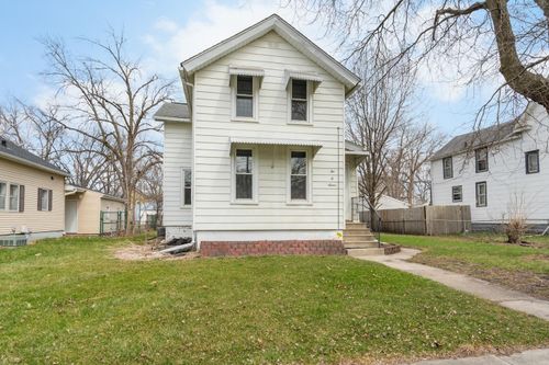 207 Denver St, Waterloo, IA, 50701-2721 | Card Image