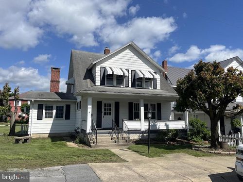706 Highland Ave, LEWISTOWN, PA, 17044-1117 | Card Image