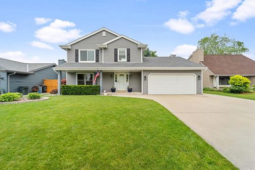 1318 Noel Court, South Milwaukee, WI, 53172 | Card Image