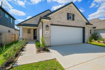 329 Salerio Way, House other with 3 bedrooms, 2 bathrooms and null parking in Conroe TX | Image 1