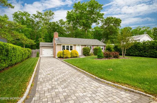 7 Boxwood Ter, Toms River, NJ, 08755-5181 | Card Image