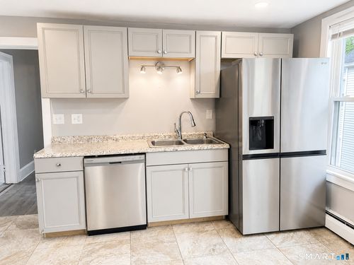 fl-3-67 Brooklawn St, New Britain, CT, 06052-1767 | Card Image
