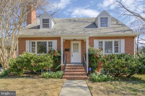739 26th Pl S, ARLINGTON, VA, 22202-2407 | Card Image