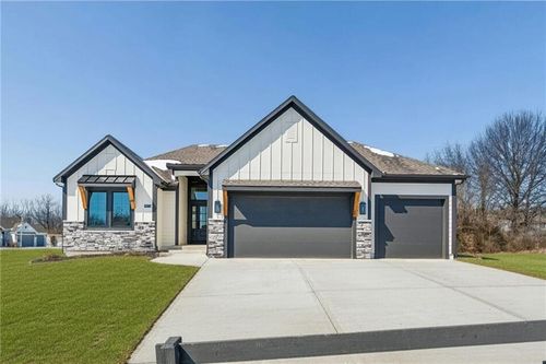 9173 N Montgall Ave, Kansas City, MO, 64156-3140 | Card Image