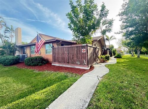 6320 Royal Woods Dr, FORT MYERS, FL, 33908-6185 | Card Image