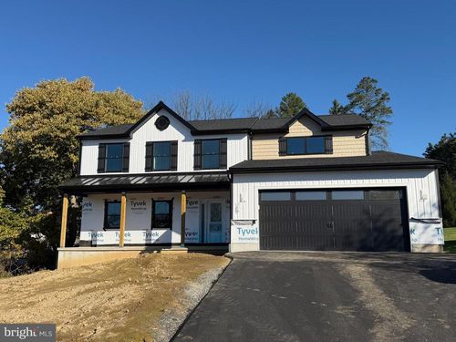 217 E Wilson Ave, WERNERSVILLE, PA, 19565-1314 | Card Image