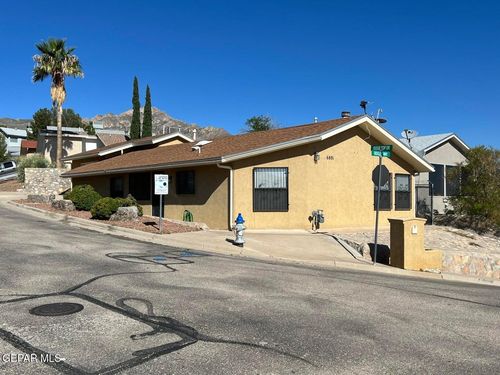 6801 Ridgley Way, El Paso, TX, 79904-3923 | Card Image