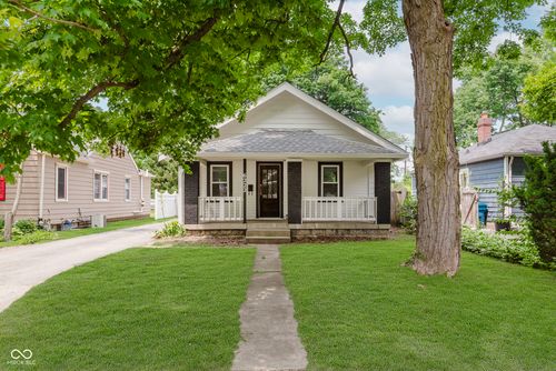 6222 Kingsley Dr, Indianapolis, IN, 46220-2129 | Card Image