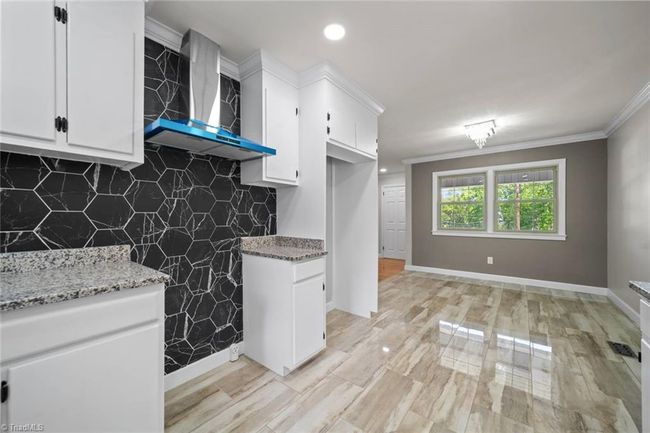 306 Lakeshore Dr, House other with 3 bedrooms, 2 bathrooms and null parking in Thomasville NC | Image 10