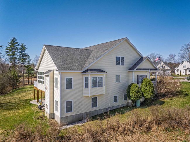 10 Sonia Dr, House other with 3 bedrooms, 4 bathrooms and null parking in Dover NH | Image 47