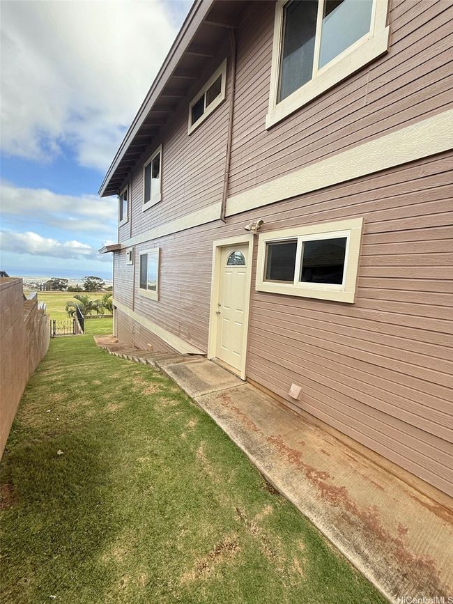 92-6018 Kalemakapii St, House other with 4 bedrooms, 4 bathrooms and 4 parking in Kapolei HI | Image 7