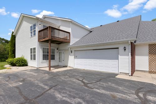 1-10050 Skipperling Rd, Roscoe, IL, 61073-5681 | Card Image