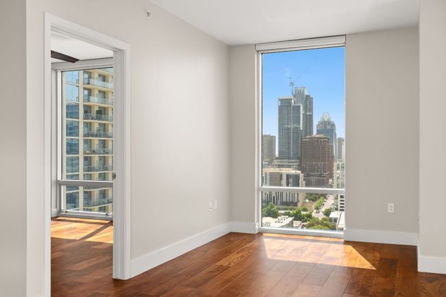 APT-2402 - 300 Bowie St, Condo with 3 bedrooms, 3 bathrooms and 2 parking in Austin TX | Image 9