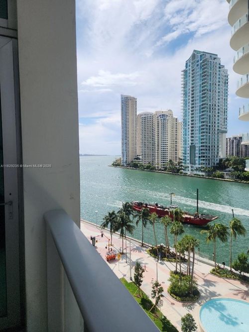 apt-804-300 S Biscayne Blvd, Miami, FL, 33131-5361 | Card Image