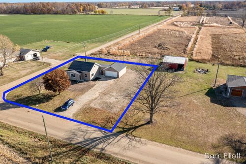14009 W Maple Rapids Rd, Fowler, MI, 48835-9731 | Card Image