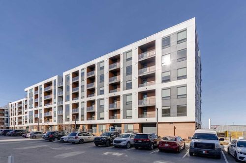 2608-8500 19 Ave Se, Calgary, AB, T2A0M8 | Card Image