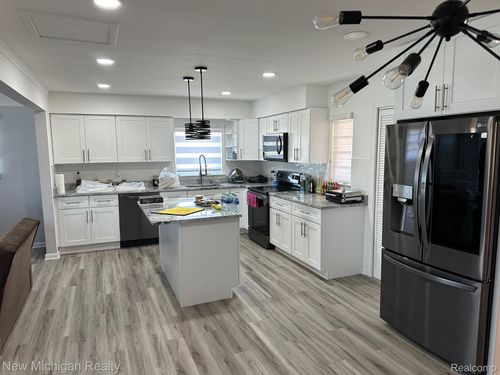 16230 21 Mile Rd, Macomb, MI, 48044-2502 | Card Image