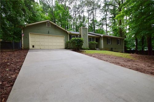 2654 Crystal Ct, Lawrenceville, GA, 30044-5238 | Card Image