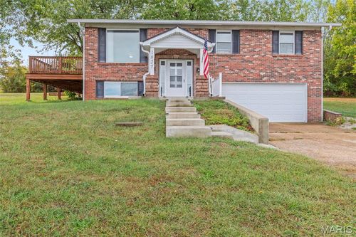 1027 Lakeshore Dr, De Soto, MO, 63020-4708 | Card Image