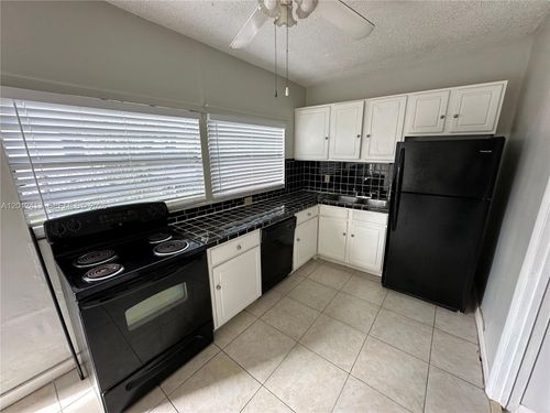 2-2443 Cleveland St, Hollywood, FL, 33020-3013 | Card Image