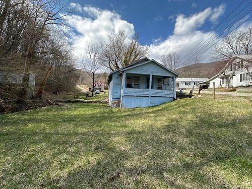 164 Cardwell Town, Saltville, VA, 24370-3646 | Card Image