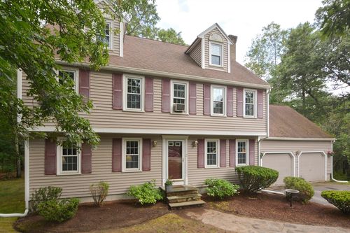 2 Spruce Cir, Hopedale, MA, 01747-1420 | Card Image
