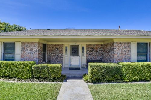 129 Connie Dr, Desoto, TX, 75115-6213 | Card Image