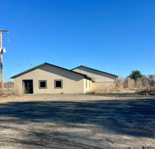 20454 Highway 65 Ne, East Bethel, MN, 55011-9405 | Card Image